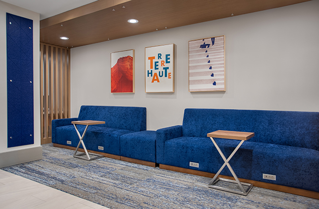 Holiday Inn Express & Suites, Terre Haute IN